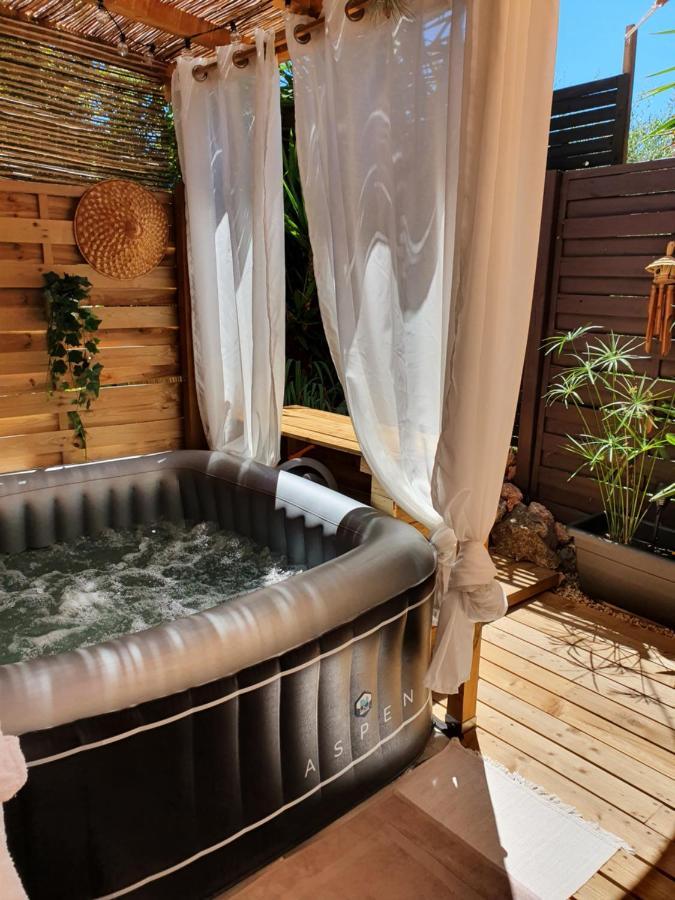 Une Nuit A Bali - Appartement Cocooning Sollies-Toucas Bagian luar foto