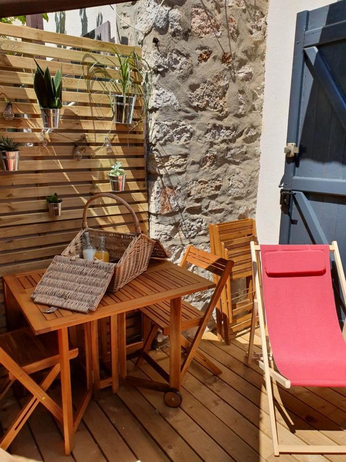 Une Nuit A Bali - Appartement Cocooning Sollies-Toucas Bagian luar foto
